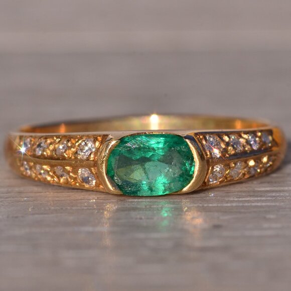 Natural Emerald and Diamond Ring in Yellow Gold